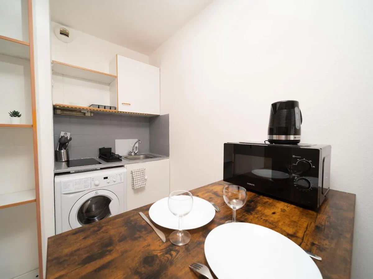 Appartement Climatise Avec Parking A 6Min A Pied De La Gare St Charles Marsella Apartamento
